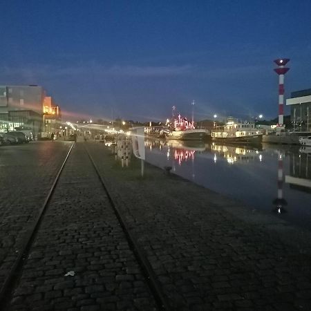 Familien Fewo Wohnung 1 Mit Kinder Spielecke Erdgeschoss An Der Muhle Am Wochenmarkt Bremerhaven Luaran gambar