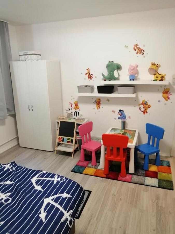 Familien Fewo Wohnung 1 Mit Kinder Spielecke Erdgeschoss An Der Muhle Am Wochenmarkt Bremerhaven Luaran gambar